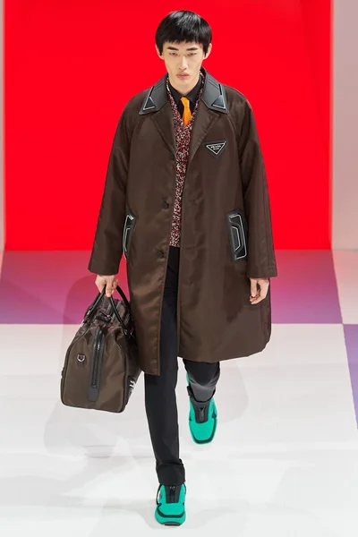 Look 17